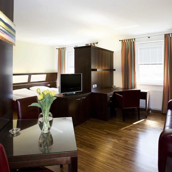 The Reinisch Hotel Business Apartments Living Area